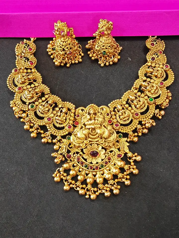 Semi bridal necklace