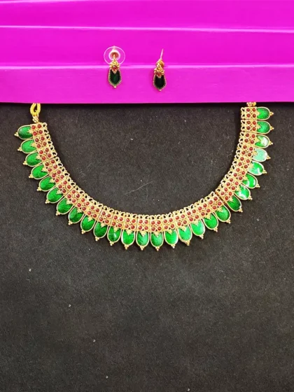 Green Palakka Necklace