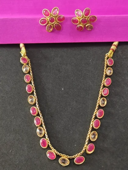 Minimal Kids friendly necklace