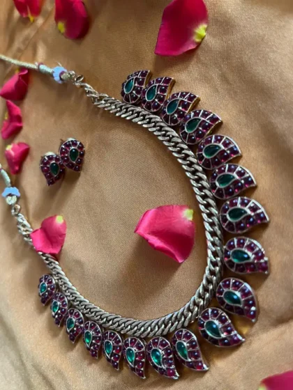 Kemp Manga Necklace for best price