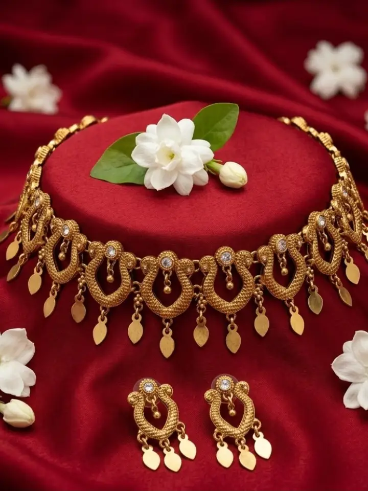 Gold Elakkathali Necklace Design